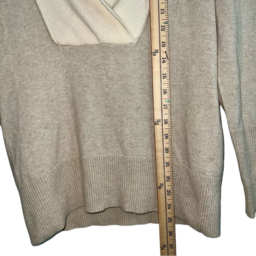 Banana Republic Luxury Cashmere Blend Sweater Size Medium - Picture 9 of 9